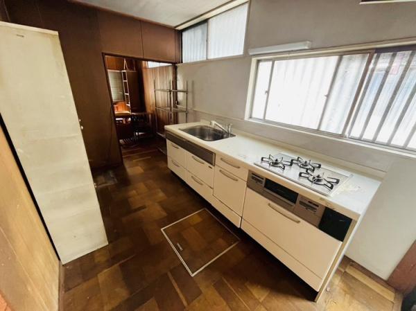 小牧市大字間々原新田の中古一戸建て