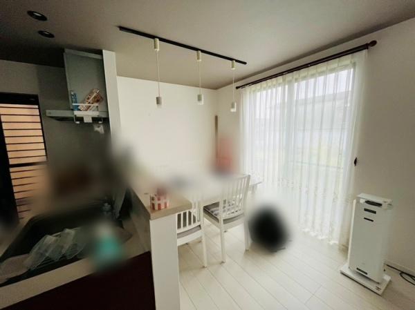 あま市花長うしやの中古一戸建て
