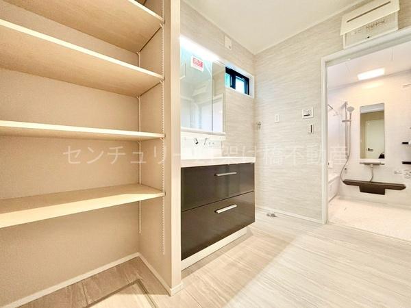 豊川市大木新町通１丁目２（全３棟）３号棟
