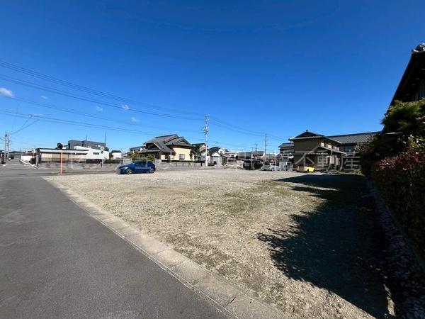 西尾市一色町松木島中切　土地