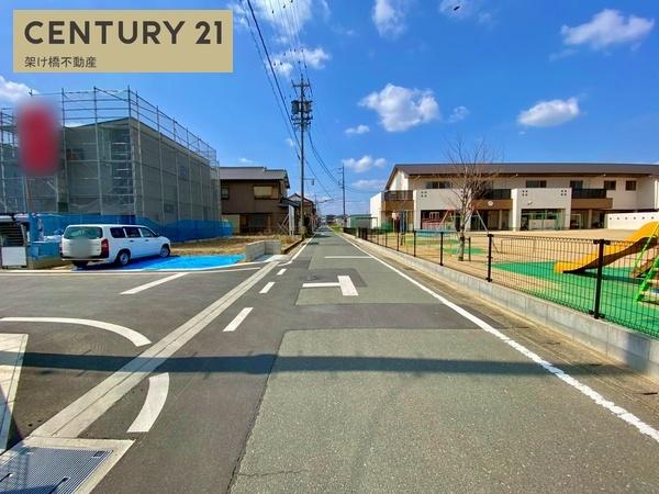 豊川市三蔵子町　新築戸建（全４棟）３号棟