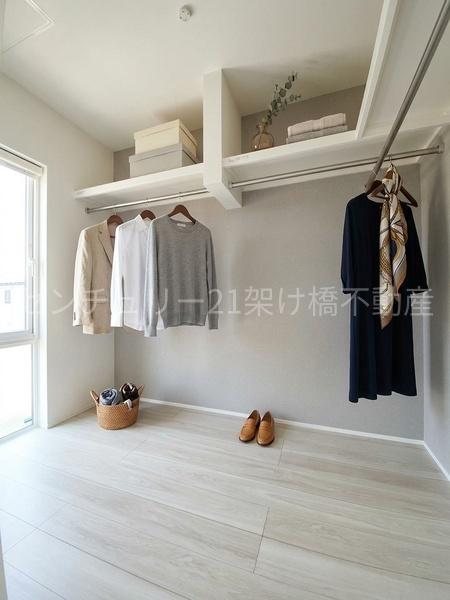 豊川市三蔵子町　新築戸建（全４棟）３号棟