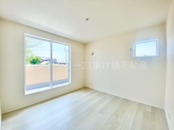 豊川第76御津町御馬東　新築戸建（全３棟）２号棟