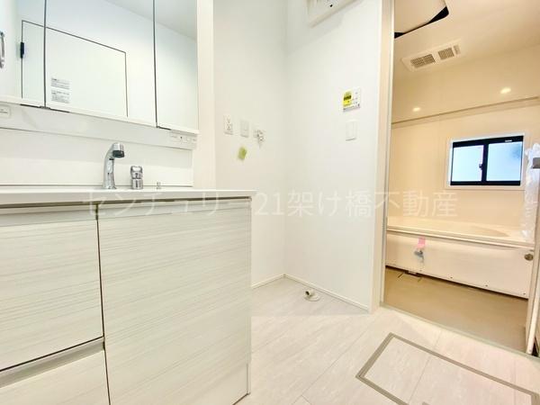 豊川市小坂井町2期　新築戸建（全３棟）２号棟