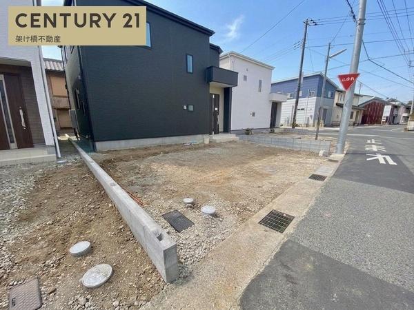 豊川市小坂井町2期　新築戸建（全３棟）２号棟