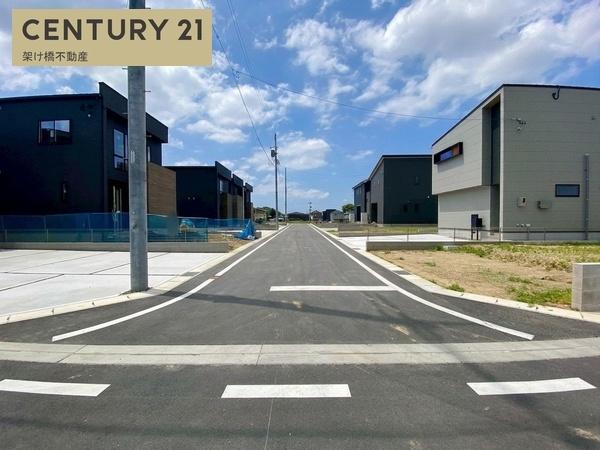 豊川市三蔵子町　新築戸建（全４棟）１号棟