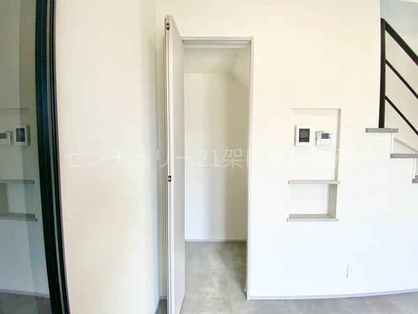 豊川市三蔵子町　新築戸建（全４棟）１号棟