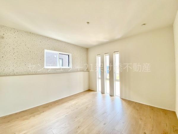 豊川市三蔵子町　新築戸建（全４棟）２号棟