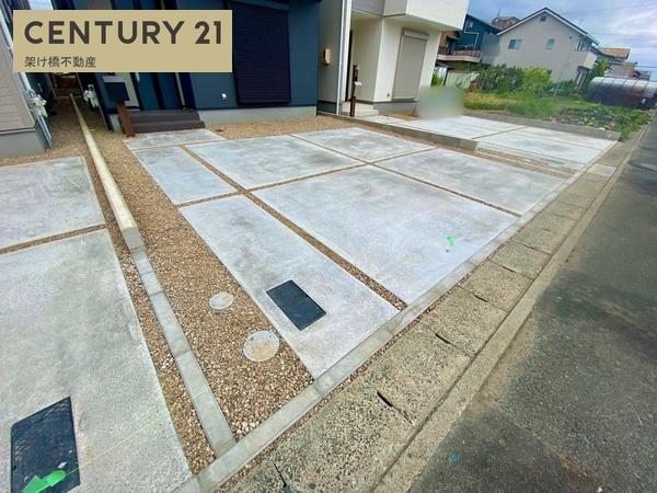 豊川市諏訪西町59期　新築戸建（全３棟）２号棟