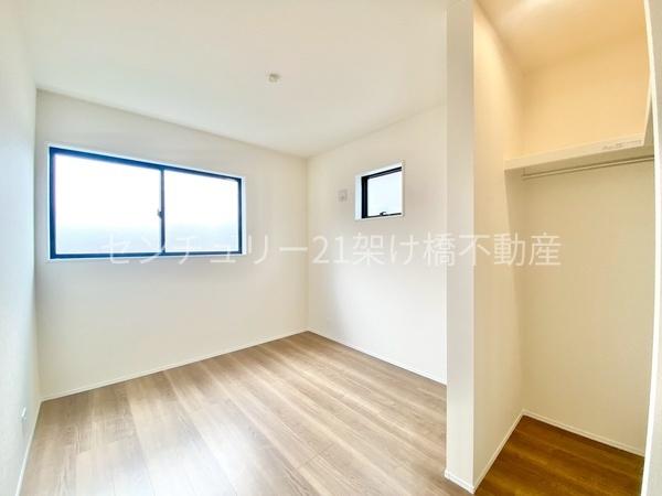 豊川市諏訪西町59期　新築戸建（全３棟）２号棟