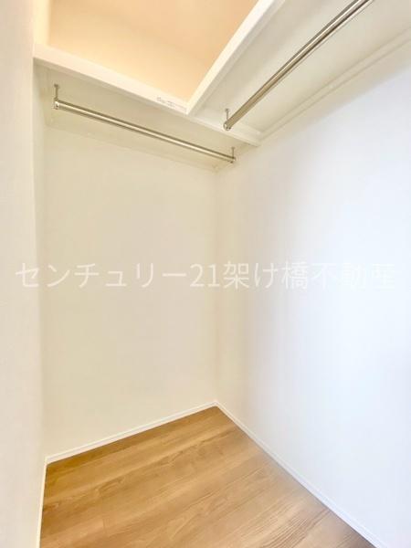 豊川市諏訪西町59期　新築戸建（全３棟）２号棟