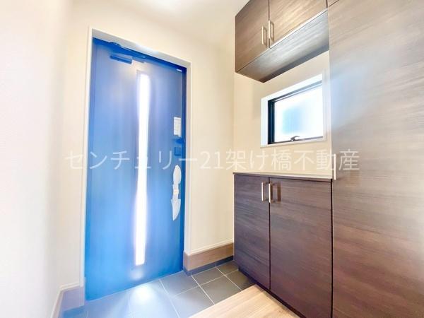 豊川市諏訪西町59期　新築戸建（全３棟）２号棟