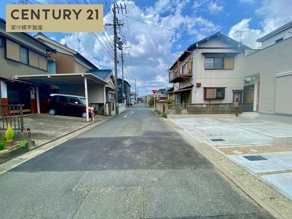 豊川市諏訪西町59期　新築戸建（全３棟）３号棟