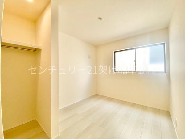 豊川市諏訪西町59期　新築戸建（全３棟）３号棟