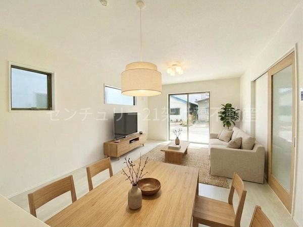 豊川市諏訪西町59期　新築戸建（全３棟）３号棟
