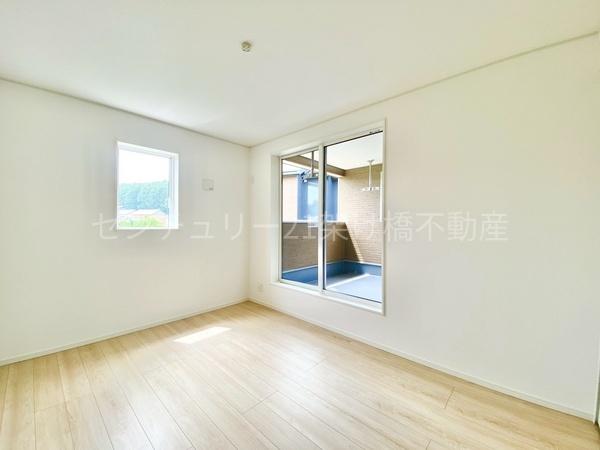 豊川市平尾町第7　新築戸建（全３棟）２号棟