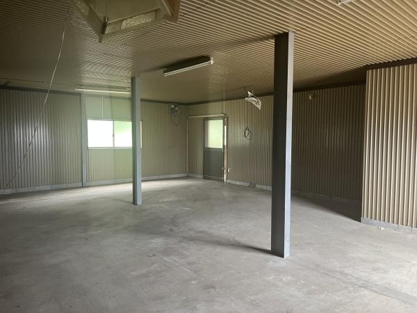 豊橋市多米東町三丁目　倉庫