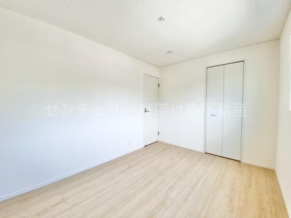 豊川市赤坂町第4　新築戸建（全3棟）1号棟