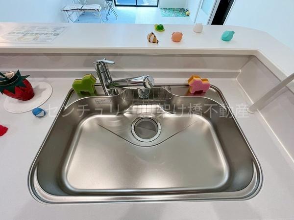 岡崎市上地5丁目　新築戸建（全2棟）１号棟