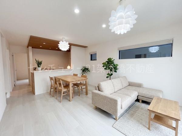 岡崎市上地5丁目　新築戸建（全2棟）１号棟