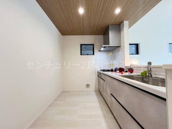 岡崎市上地5丁目　新築戸建（全2棟）１号棟