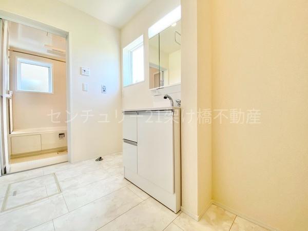 豊川市御津町大草59期　新築戸建（全2棟）２号棟