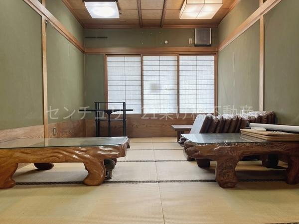 豊川市御油町八面横　店舗
