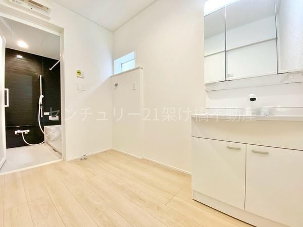 豊川市市田町第16　新築戸建（全２棟）１号棟
