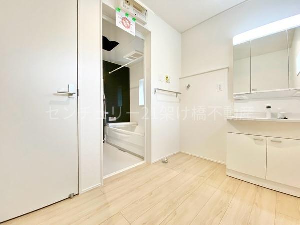 豊川市市田町第16　新築戸建（全２棟）２号棟