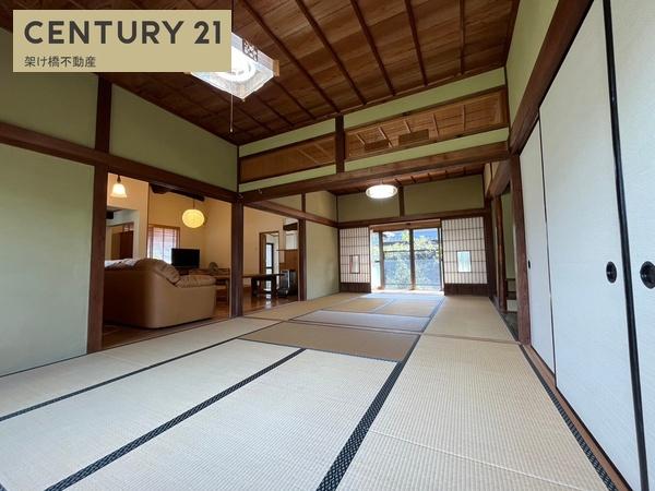 新城市杉山字柴先　中古戸建