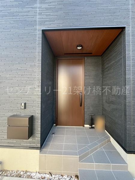 岡崎市井田町荒居　中古住宅