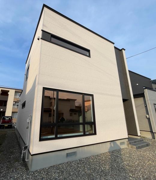 帯広市東7条南23丁目9-7　B棟