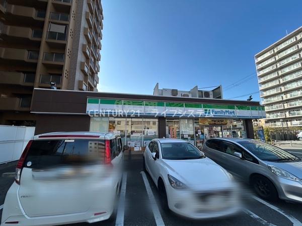 大阪市東成区深江北3丁目の中古一戸建て(ファミリーマート 深江北1丁目店)