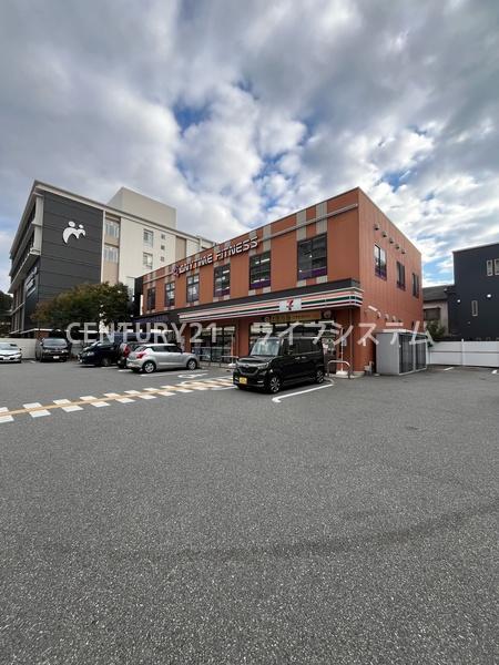 クローバーハイツ森小路1号棟(セブンイレブン大阪関目6丁目店)