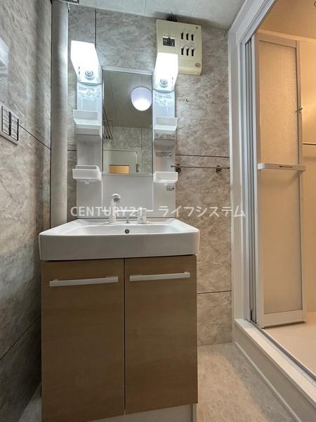 クローバーハイツ森小路1号棟