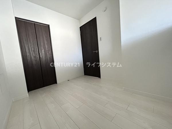 クローバーハイツ森小路1号棟