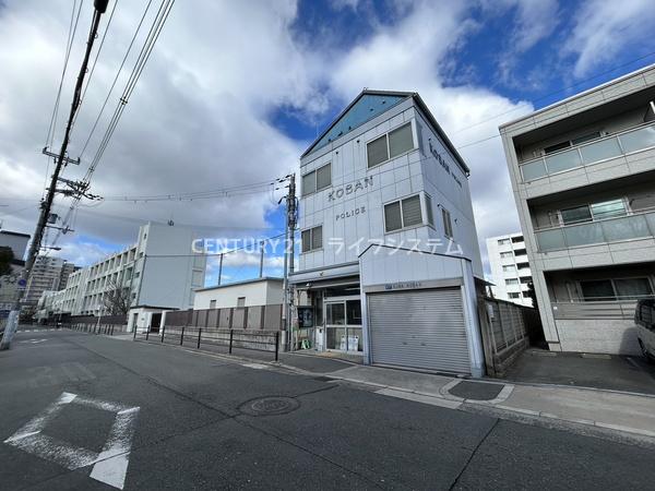 リバーガーデン森の城(城東警察署　諏訪交番)