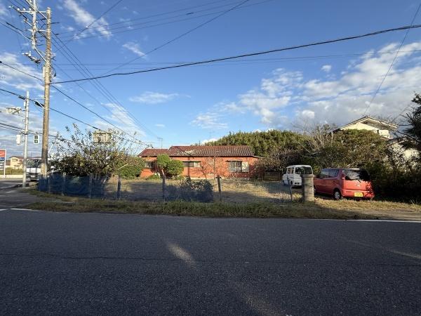 長生郡長生村驚の中古一戸建て(前面道路含む現地写真)