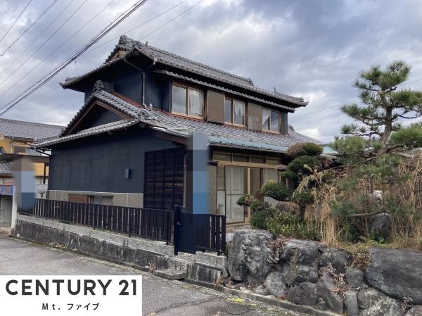 土岐市肥田町　一戸建て