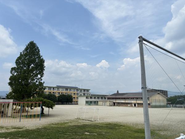 中津川市手賀野の土地(中津川市立西小学校)