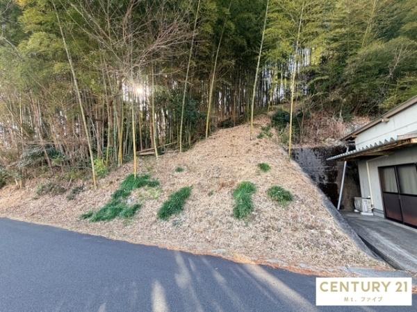 恵那市　山林付き倉庫