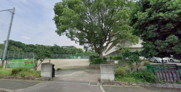 熊本市北区龍田弓削1丁目176番 B号棟(龍田中学校)