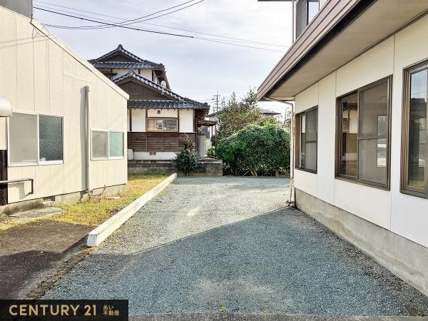 山鹿市鹿校通２丁目店舗