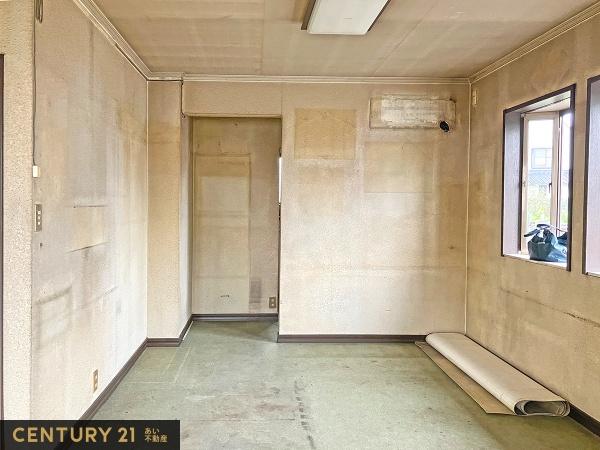 山鹿市鹿校通２丁目店舗