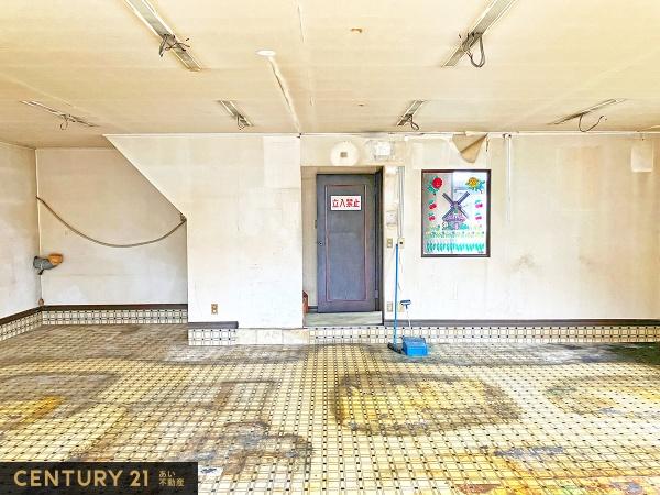 山鹿市鹿校通２丁目店舗