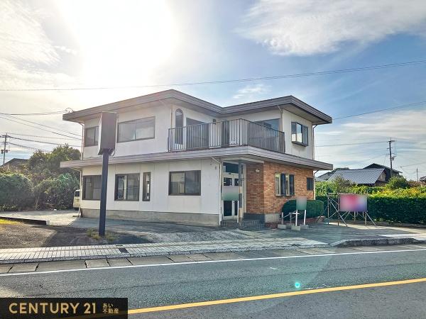 山鹿市鹿校通２丁目店舗