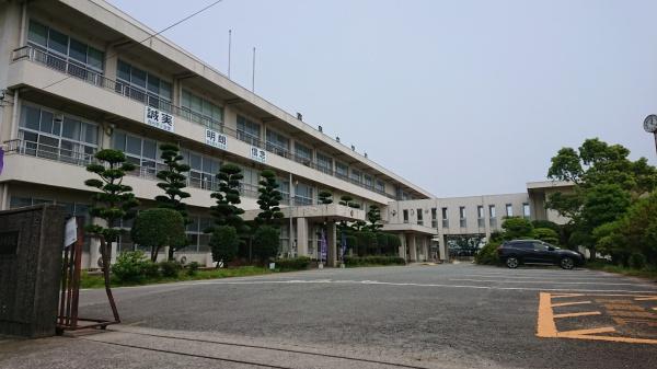 上益城郡嘉島町大字上六嘉の土地(嘉島町立嘉島中学校)