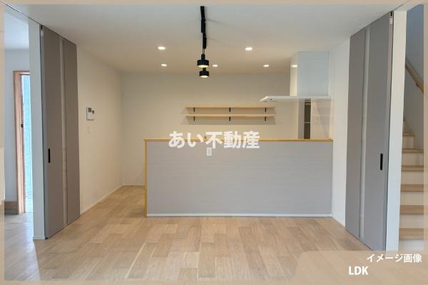 西区新土河原1丁目　2号棟