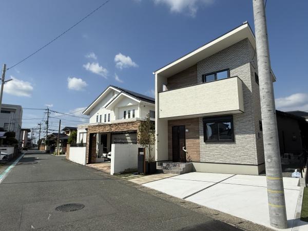 熊本市北区武蔵ケ丘1丁目（武蔵塚駅）2階建