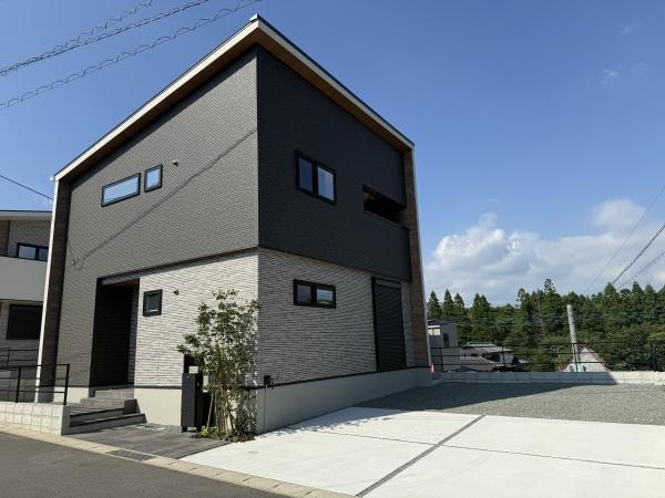 合志市御代志（御代志駅）2階建て